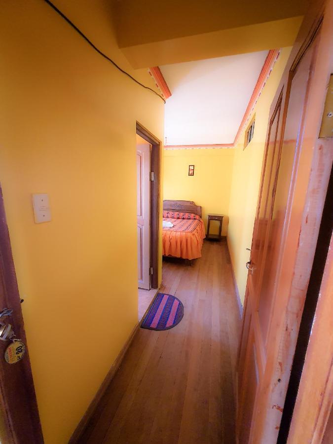 Hostal Luz Yhobimar Copacabana  Exterior photo