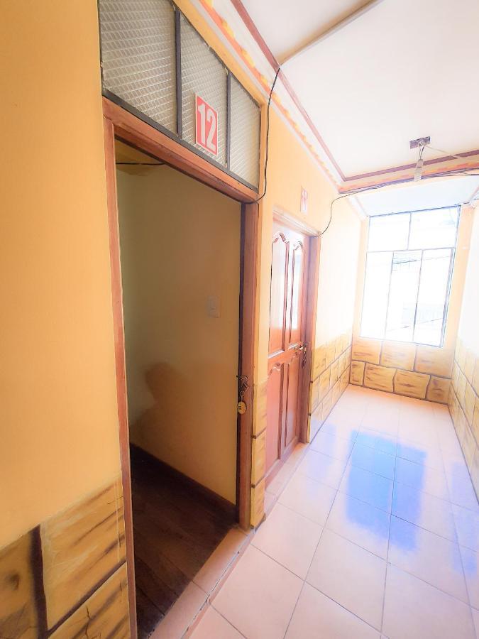 Hostal Luz Yhobimar Copacabana  Exterior photo