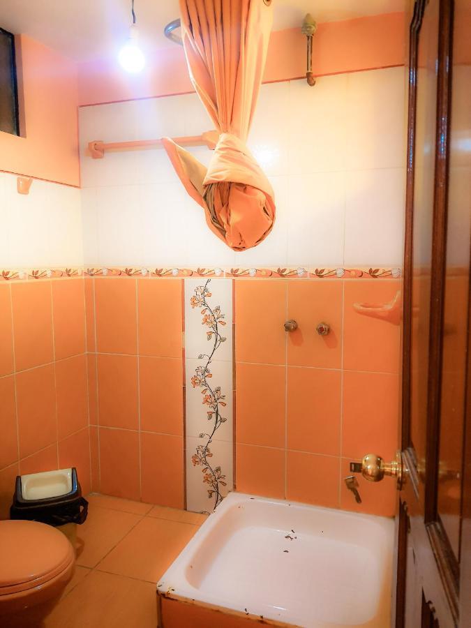Hostal Luz Yhobimar Copacabana  Exterior photo
