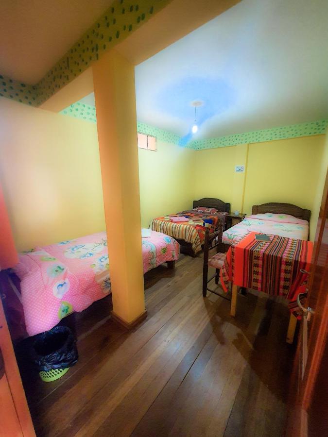 Hostal Luz Yhobimar Copacabana  Exterior photo