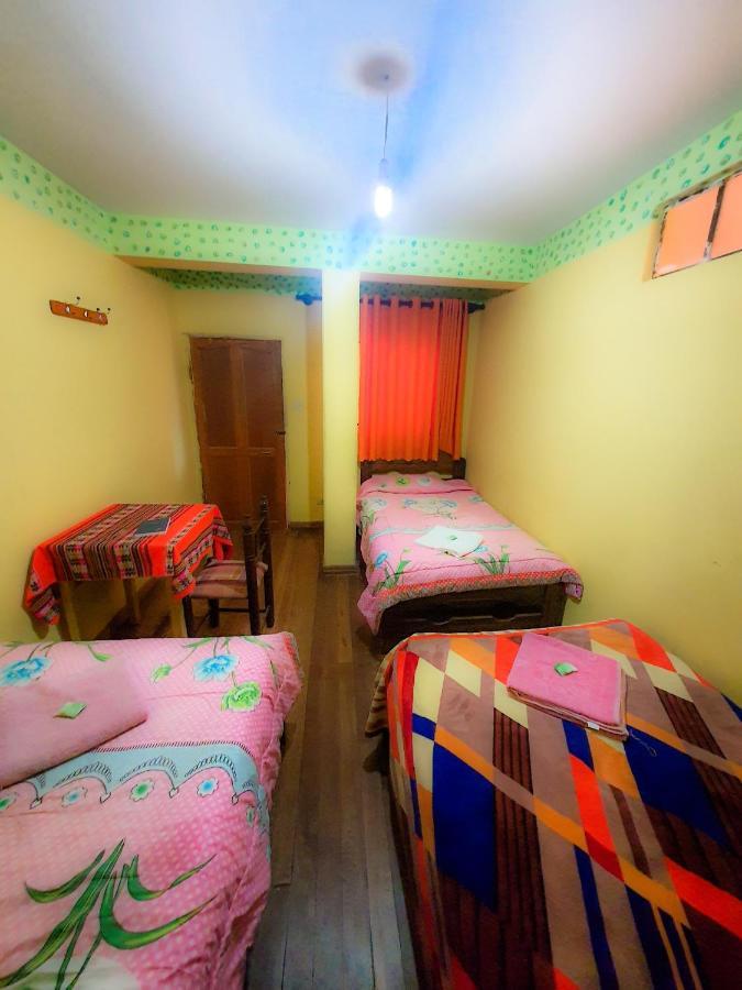 Hostal Luz Yhobimar Copacabana  Exterior photo
